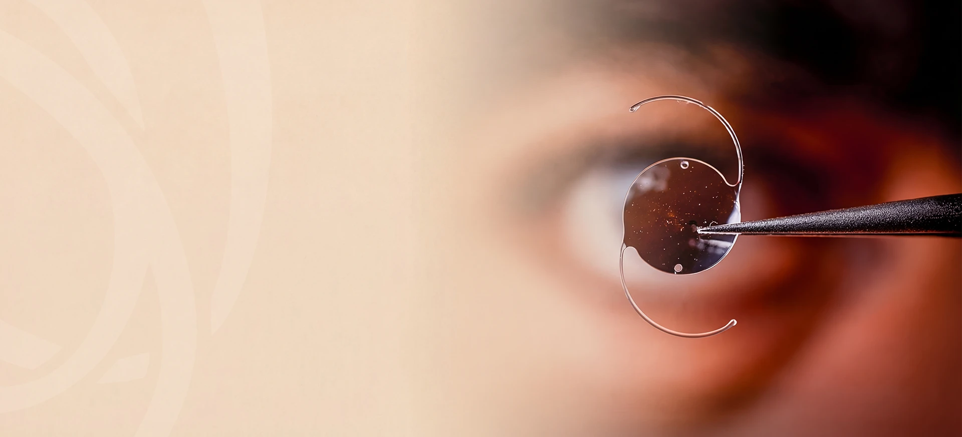 Lente intraocular